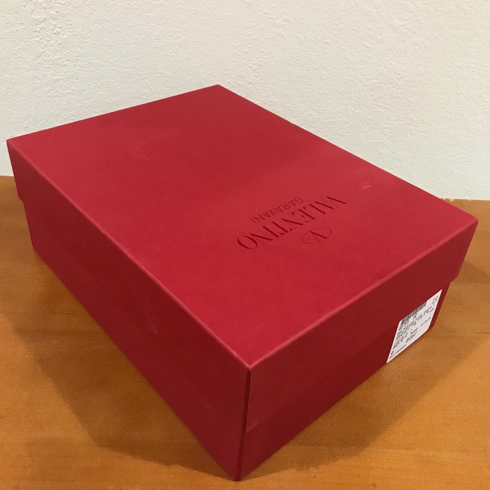 Valentino Garavani Authentic Shoe Box